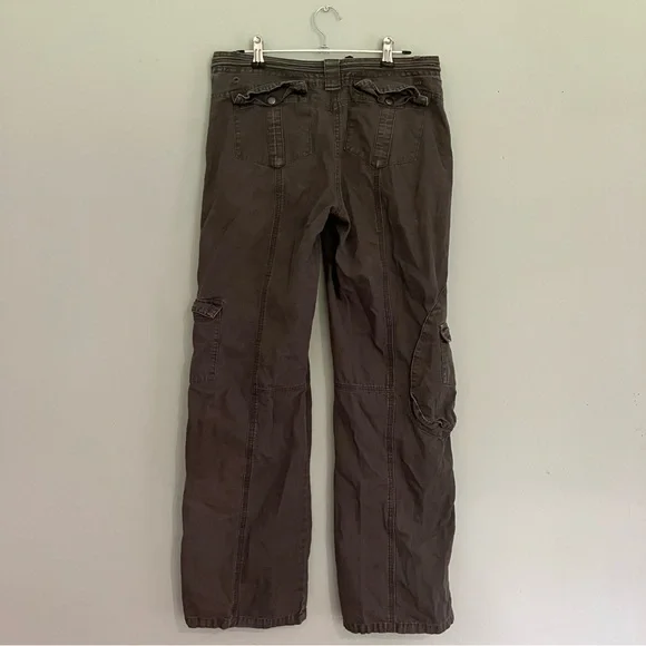 Brandy Melville Kim Cargo Pants Brown Utility Pants One Size - Picture 4 of 8